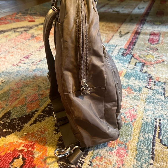 TUMI nylon backpack travel bag olive green - Picture 3 of 10